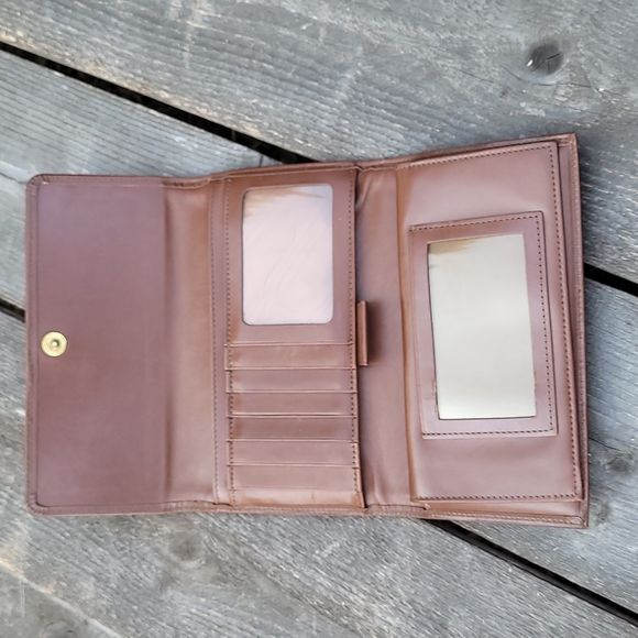 Vintage Dooney & Bourke AWL Checkbook Wallet - Picture 3 of 10